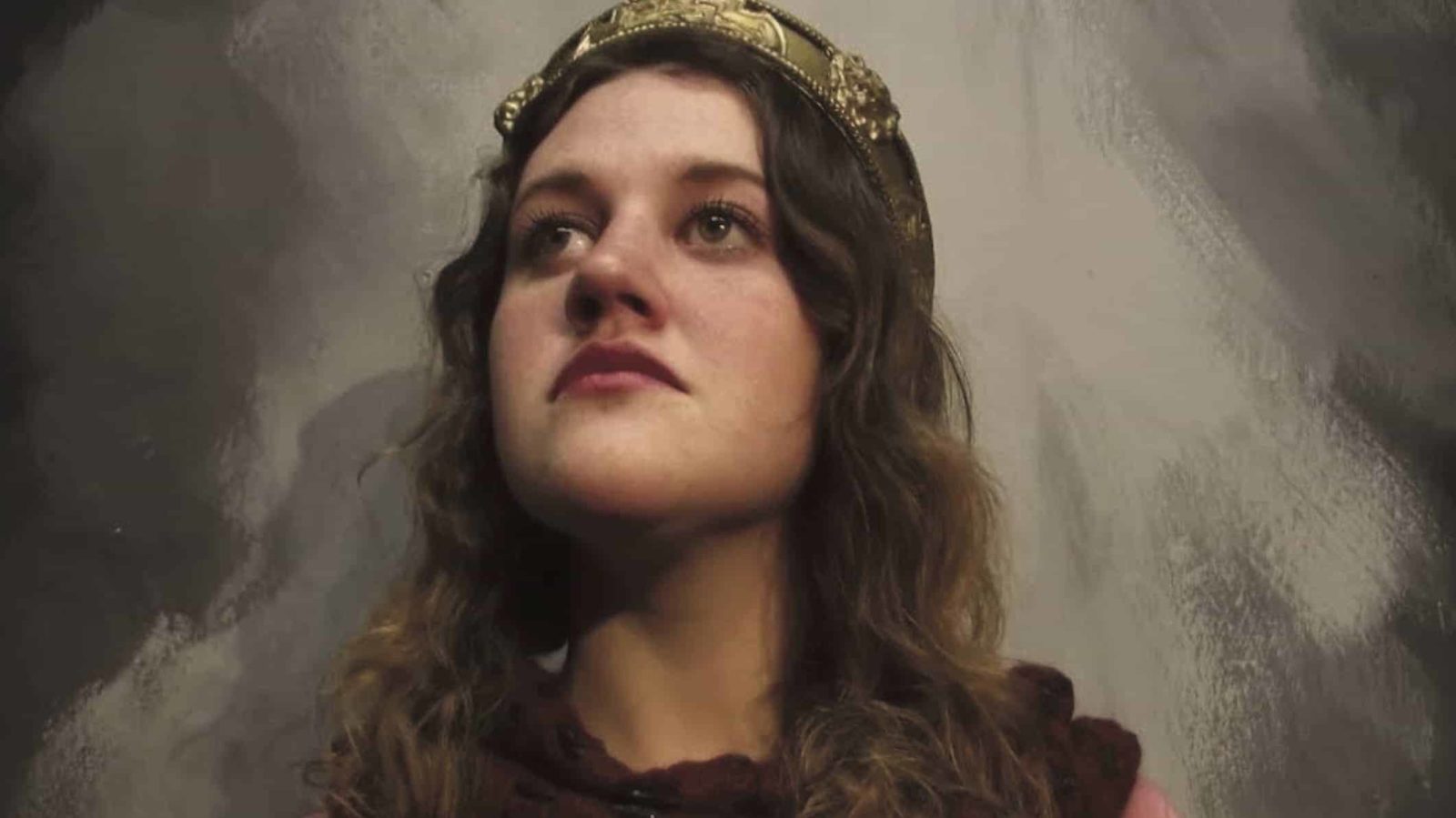 Crysta Cheverie played Henry V in a cast of women in an MCLA theater production in November 2016.