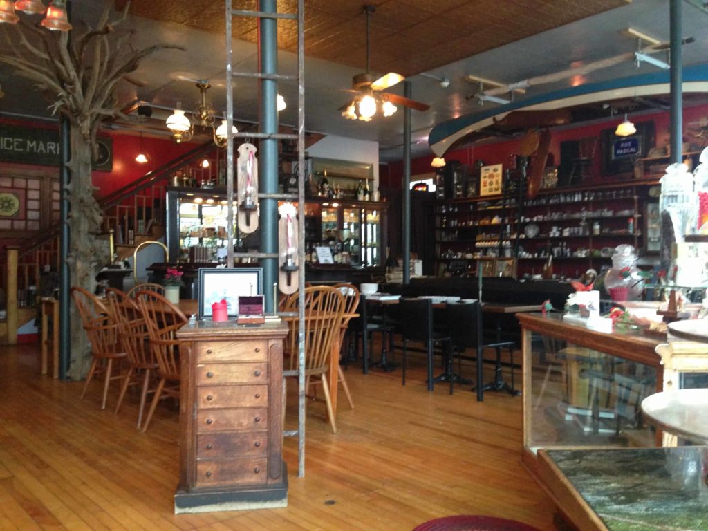 Pleasant and Main blends a café and an antique store in its corner of Housatonic.