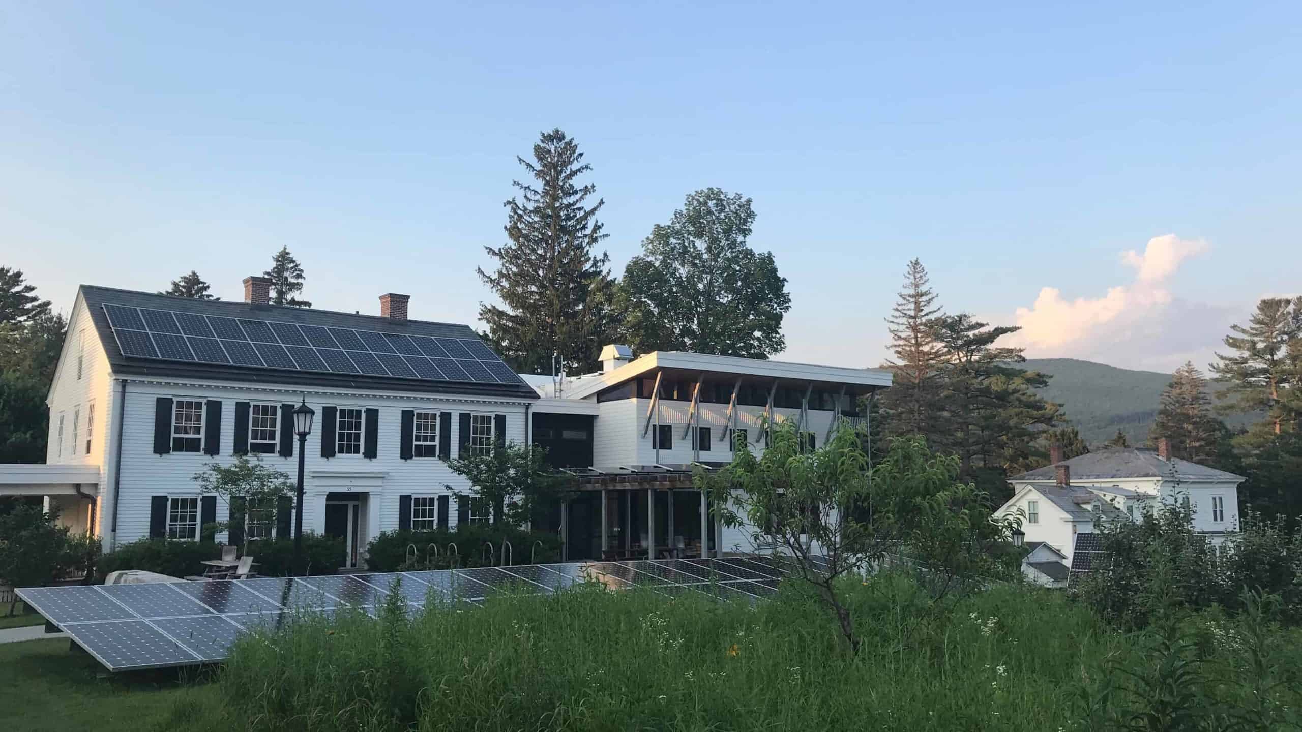Williams College Center for Environmental Sciences (CES) on a summer day. Photo by Kate Abbott