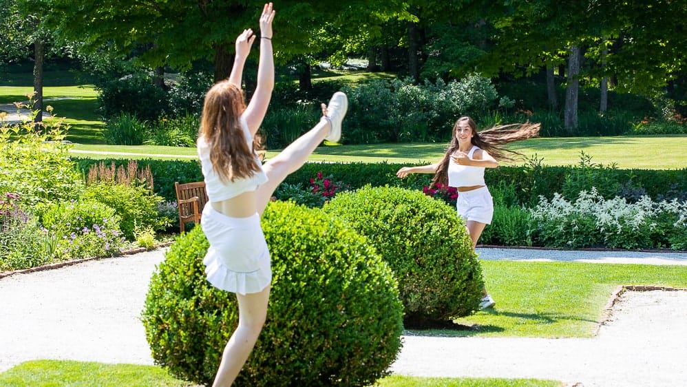 Berkshire Pulse dancers create new work outdoors at The Mount.