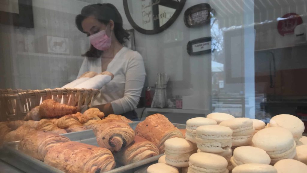The Lost Lamb bakery and cafe in Stockbridge serves French pstries, tarts and cookies.