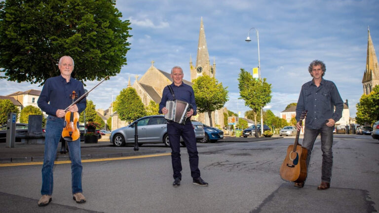 Fiddler Matt Cranitch from County Cork, accordionist Dónal Murphy from Limerick and guitarist and vocalist Tommy O’Sullivan from County Kerry perform live as Sliabh Notes.