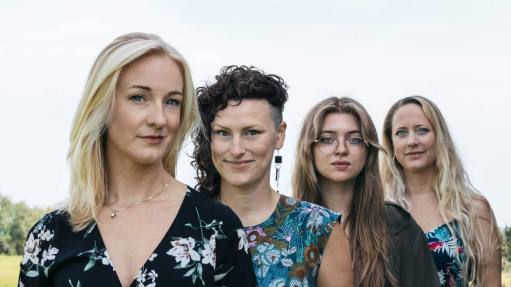 Kongero, a Swedish vocal group, brings together folk singers Lotta Andersson, Emma Björling, Sofia Hultqvist Kott and Anna Wikénius.